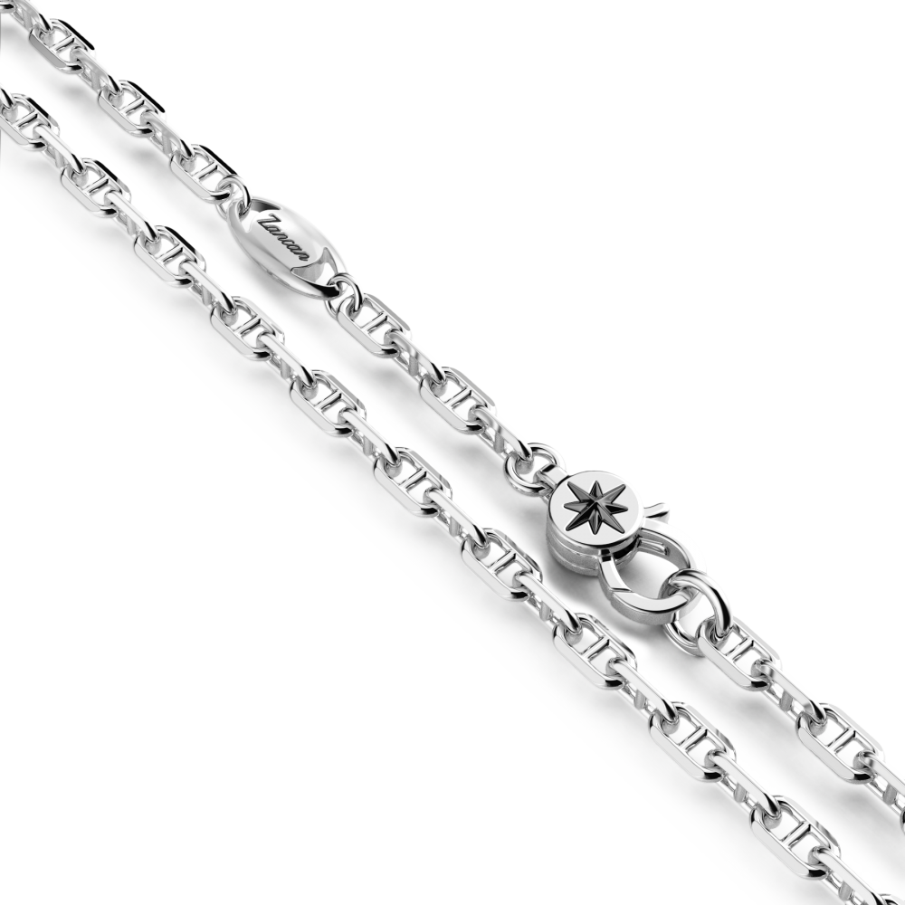 Collana Zancan in argento con pendente a teschio pirata.